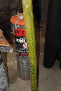 lot 1302 image: 14-GA Garden Fencing and Pack of 36 Stakes 50x28 (New)