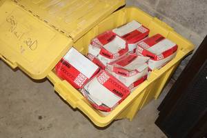 lot 1361 image: Lot of (1 Tote - 16 Boxes) Knox Assorted Fasteners - Nails 20d