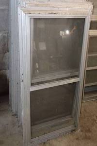 lot 1371 image: Lot of (6) Windows with Aluminum Frame 21-12x43-12