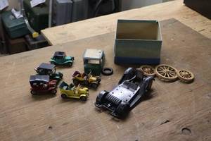 lot 1449 image: Toy Cars and Parts