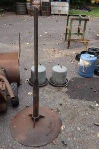 lot 1465 image: Pedestal Sign Base