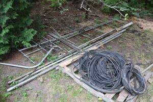 lot 1473 image: Ham Radio Antenna