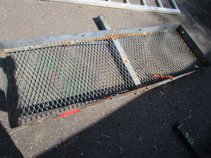 lot 15 image: Cargo Carrier