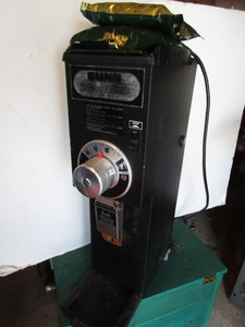 lot 20 image: Bunn Coffee Grinder