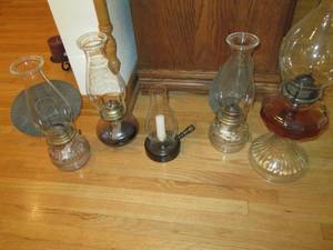lot 164 image: Collection of Vintage hurricane sty...