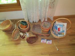 lot 177 image: Bundle of beautiful baskets...