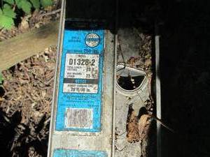 lot 78 image: Werner Aluminum 25ft extension ladd...
