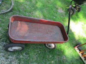 lot 64 image: Radio Flyer wagon...