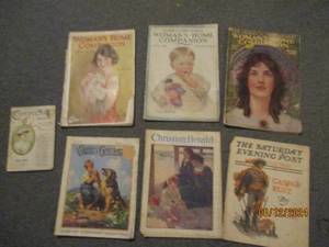 lot 404 image: Antique and vintage ephemara. Women...