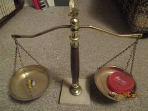 lot 417 image: Scales of justice...