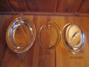 lot 219 image: Towle silver plated vegetable dish ...
