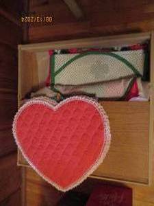 lot 227 image: Drawer of holiday placemats and lin...