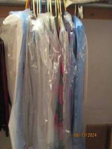 lot 248 image: Group of linens with hangers...