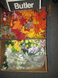 lot 294 image: 2 boxes of floral decor...