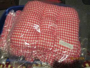 lot 549 image: Chair cushions 8 total...