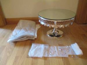 lot 13 image: Cake plate with mirror top with han...