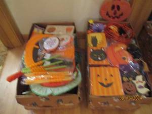 lot 15 image: 2 boxes of Halloween decoritems...