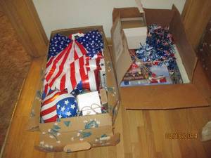 lot 20 image: 2 boxes of 4th of July decor...