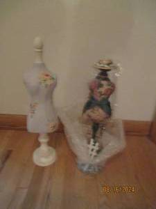 lot 32 image: 2 mini mannequins...