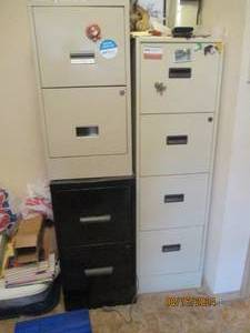 lot 36 image: 3 File cabinets 2-2 drawer and 1-4 ...