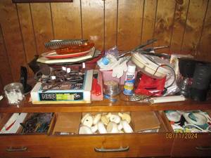 lot 310 image: All home decor, small kitchen appli...