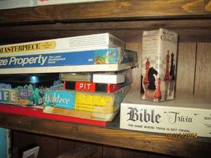 lot 334 image: Collection of Vintage multi-player ...