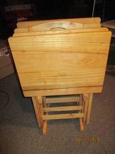 lot 347 image: 5pc folding Wood serving tray set w...