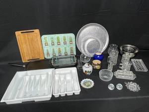 Assorted Kitchen Items Lot