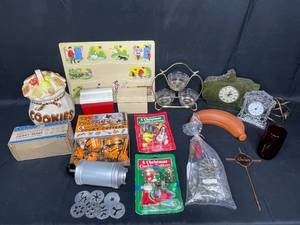 Vintage Lot of Cooky Press, Cookie Cutters, Recipe Boxes, and Home Decor