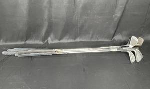 Set of Confidence Contender Golf Clubs with Lamkin Grips