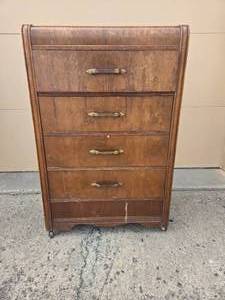 Vintage Wooden 4-Drawer Dresser