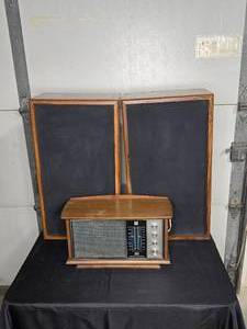 Vintage RCA Wooden Radio with Dual Speakers