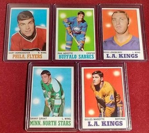 lot 15 image: (5) 1970-71 Topps Hockey Cards