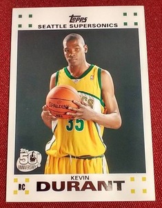 lot 85 image: 2007-08 Topps Kevin Durant Rookie Card