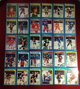 lot 165 image: (30) 1979-80 Topps Hockey Cards
