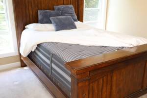 lot 19 image: Comfy White Bedding w Pillows and Mattress if Desired...BeautyRest Black Mariela Luxury 12 Foam Mattress wBedding