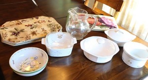 lot 49 image: Kitchen AccessoriesServing Dishes Etc