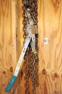lot 94 image: Garage Shop Tools MAASDAM POWR- PULL 2-Ton Capacity Come-Along, Towing Chains