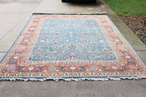 lot 136 image: Beautiful Huge Clean Area Rug Teal TerraCotta Cream Aqua