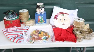 lot 211 image: Holiday DeCor Christmas Ribbon, Stuffies Etc