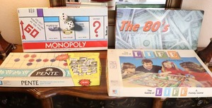 lot 242 image: Collection of Vintage Board Games