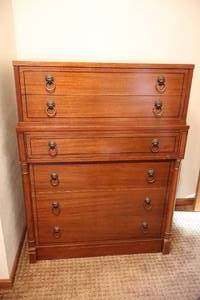 lot 259 image: Vintage RWay Tallboy Dresser Six-Drawer Chest on Rollers