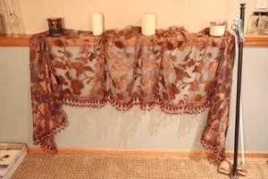 lot 292 image: Beautiful Sheer Copper-Appliqu Tasseled Window Valance wRod