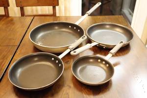 lot 316 image: Tramontina Fry Saut Pans