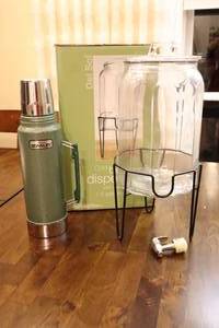 lot 324 image: Vintage Stanley Thermos, Cold Beverage Dispenser wBox