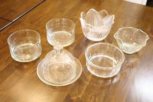 lot 338 image: Crystal and Glass Serving Bowls