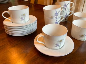 lot 343 image: Coffee Tea Set BLOCK SPAL WATERCOLORS Mary Lou Goertzen Portugal China