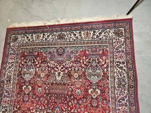 lot 98 image: Karastan Styled Oriental Area Rug