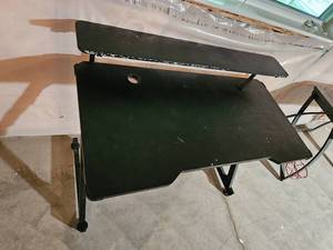lot 106 image: Rugged Office Station Desk