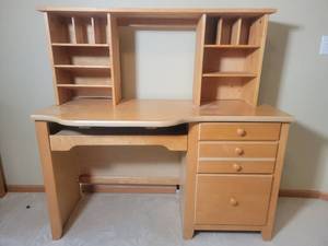 lot 66 image: Chic Modern Blonde Students Desk